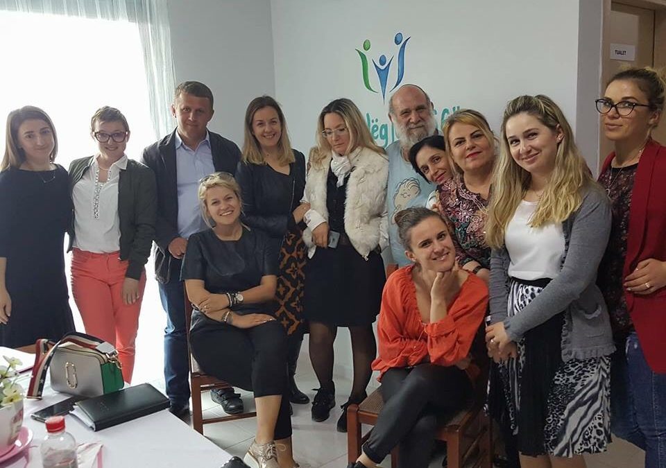 Trajnimi mbi Testet projektive e përkatesisht mbi TAT dhe CAT.